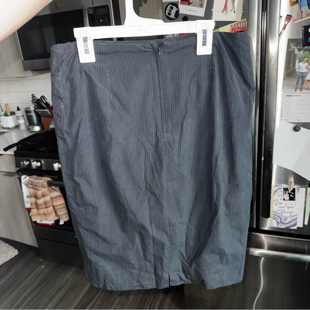 agnès b. Paris Pinstripe Cotton Pencil Skirt Made in France 40 - Picture 4 of 11